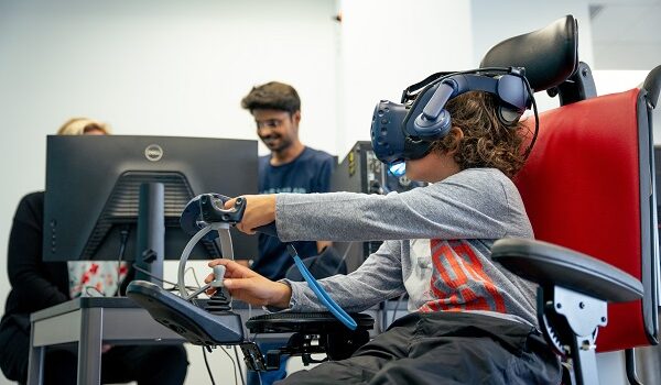 Terapi Konvensional Mulai Di tinggalkan? Rehabilitasi VR Ini Diam-Diam Mengubah Cara Pasien Pulih Lebih Cepat, rehabilitasi VR